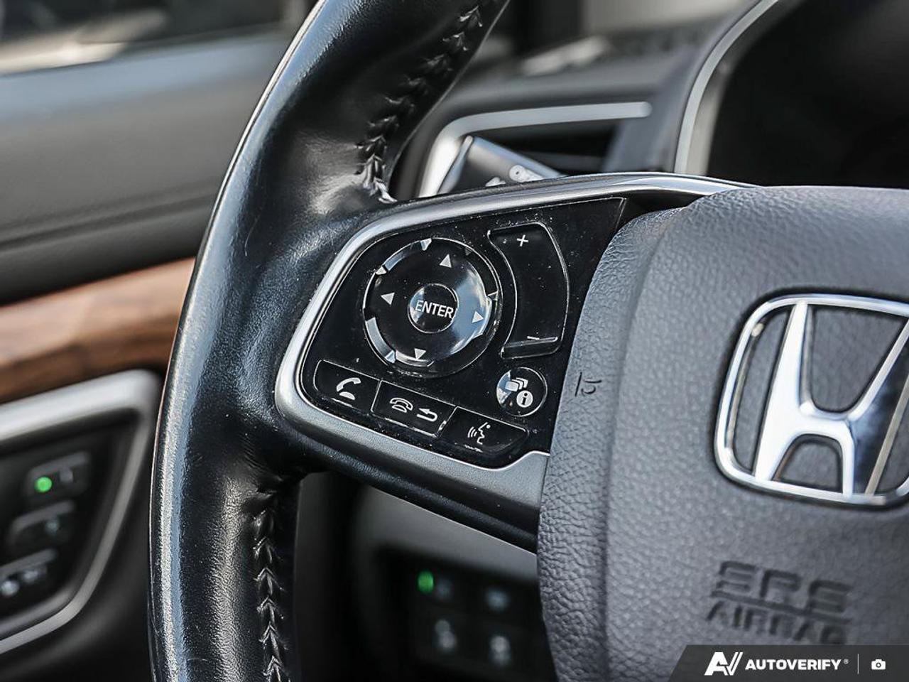 2020 Honda CR-V TouringAWD, SUNROOF, NAV, CARPLAY, POWER TAILGATE, Photo
