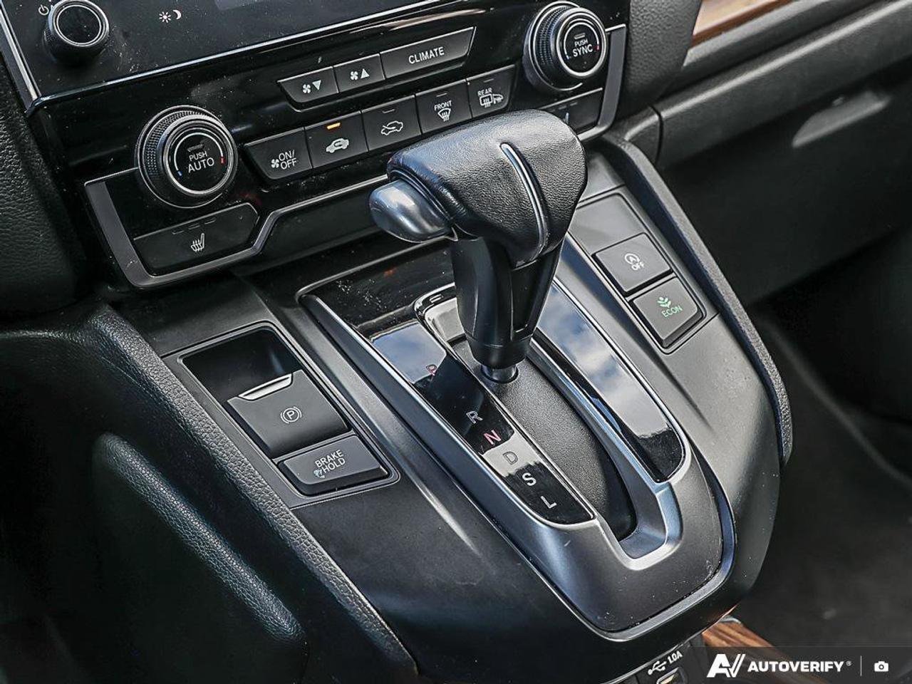 2020 Honda CR-V TouringAWD, SUNROOF, NAV, CARPLAY, POWER TAILGATE, Photo