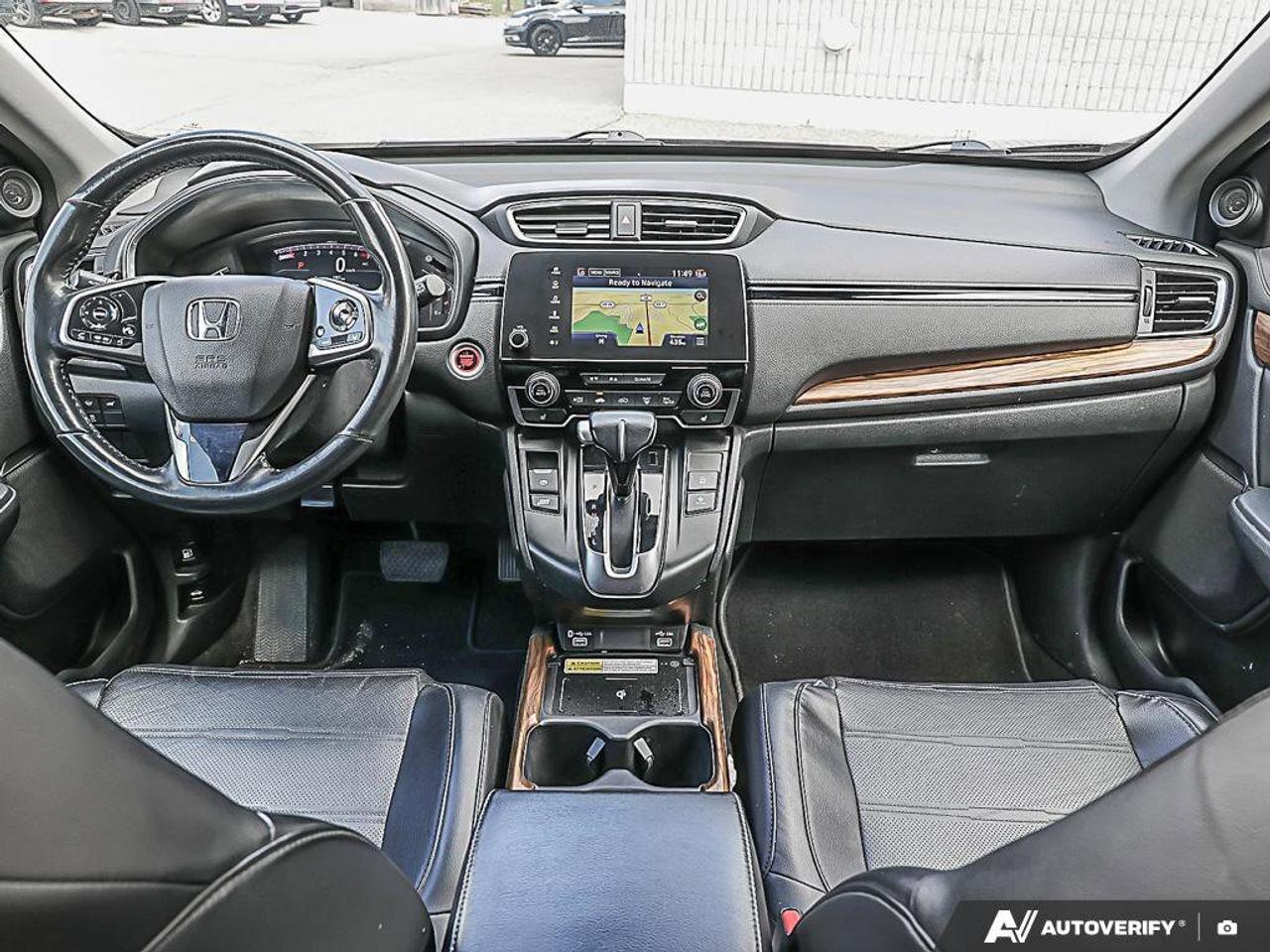 2020 Honda CR-V TouringAWD, SUNROOF, NAV, CARPLAY, POWER TAILGATE, Photo