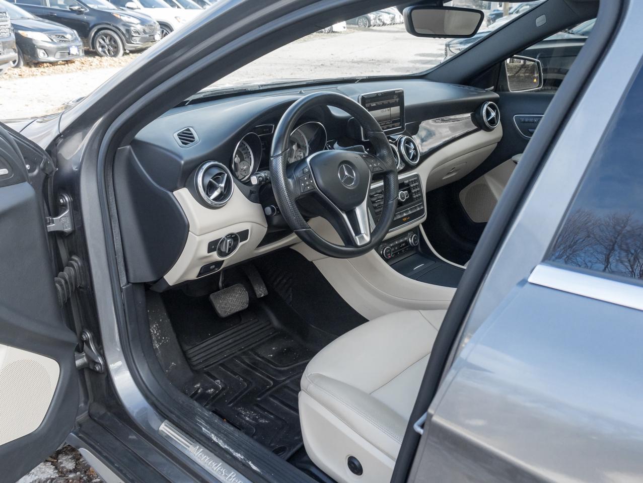 2015 Mercedes-Benz GLA-Class 4MATIC 4dr GLA 250  PREMIUM PLUS PACK  SAFETY CERT Photo