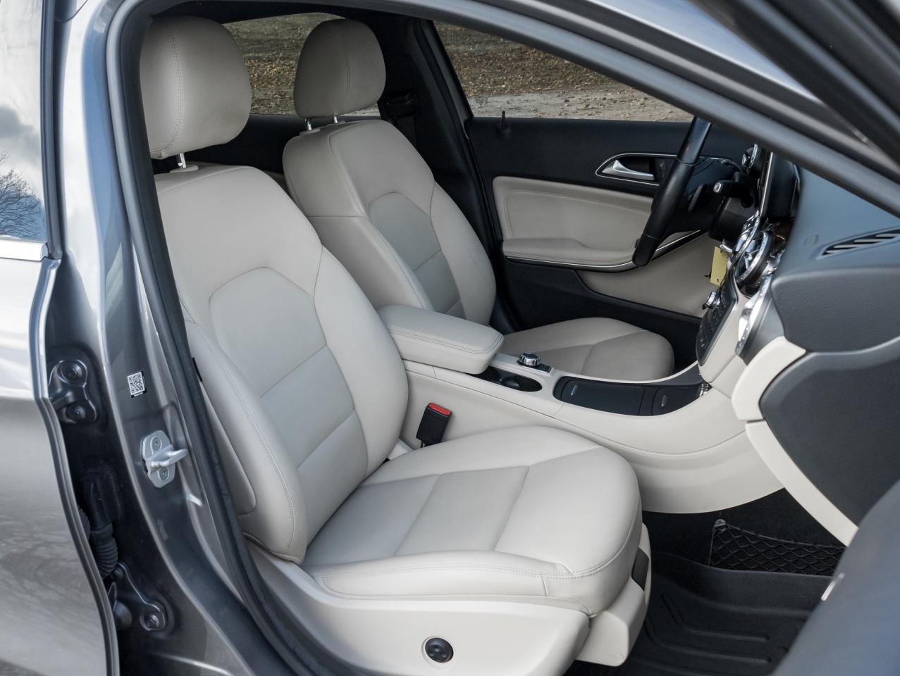 2015 Mercedes-Benz GLA-Class 4MATIC 4dr GLA 250  PREMIUM PLUS PACK  SAFETY CERT Photo