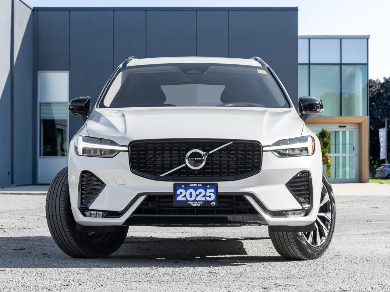 2025 Volvo XC60 B5 AWD Plus Dark Theme LOW MILEAGE NEARLY NEW CPO Photo