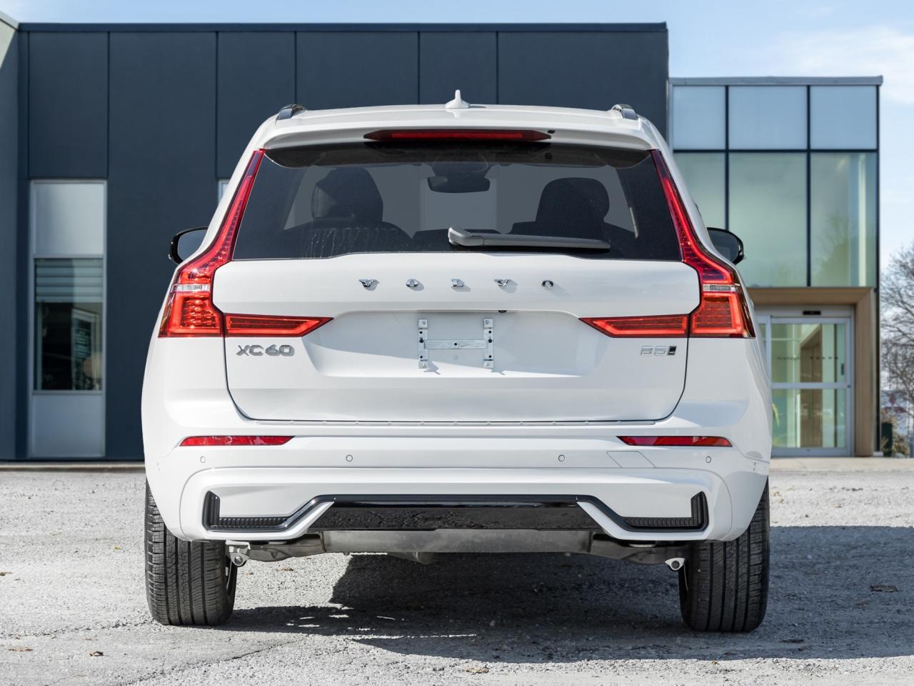 2025 Volvo XC60 B5 AWD Plus Dark Theme LOW MILEAGE NEARLY NEW CPO Photo