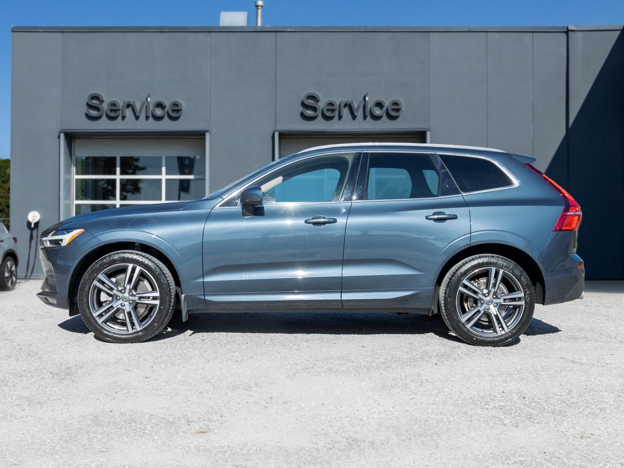2021 Volvo XC60 T6 AWD Momentum 20" ALLOY WHEEL CPO DENIM BLUE Photo2