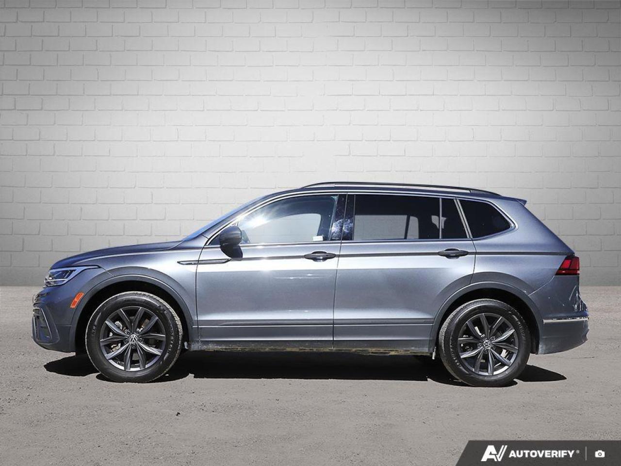 2023 Volkswagen Tiguan ComfortlineONE-OWNER, ACCIDENT-FREE, WIRELESS CARP Photo2