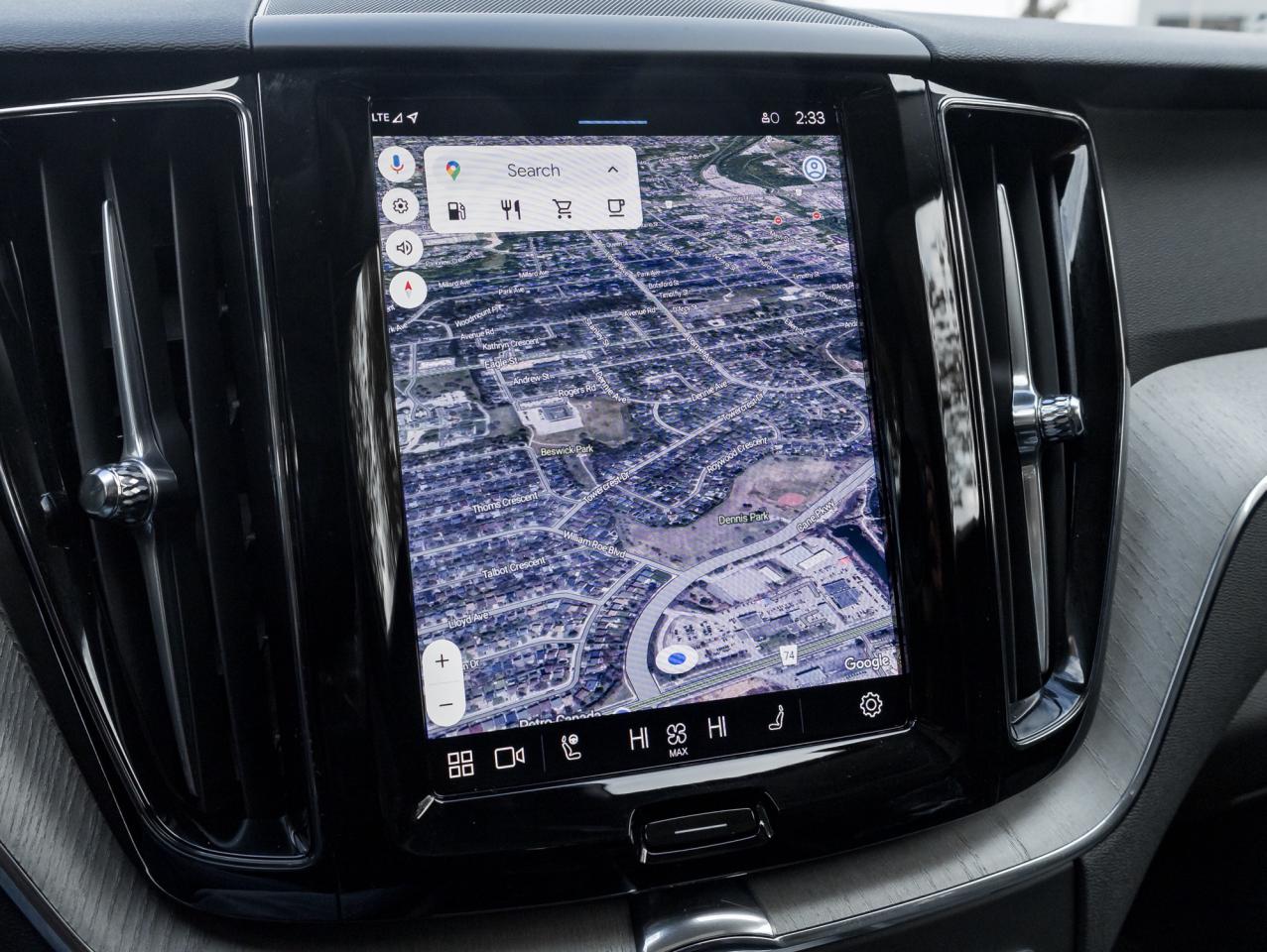 2025 Volvo XC60 B5 AWD Plus Dark Theme  20" ALLOY WHEELS  CPO Photo