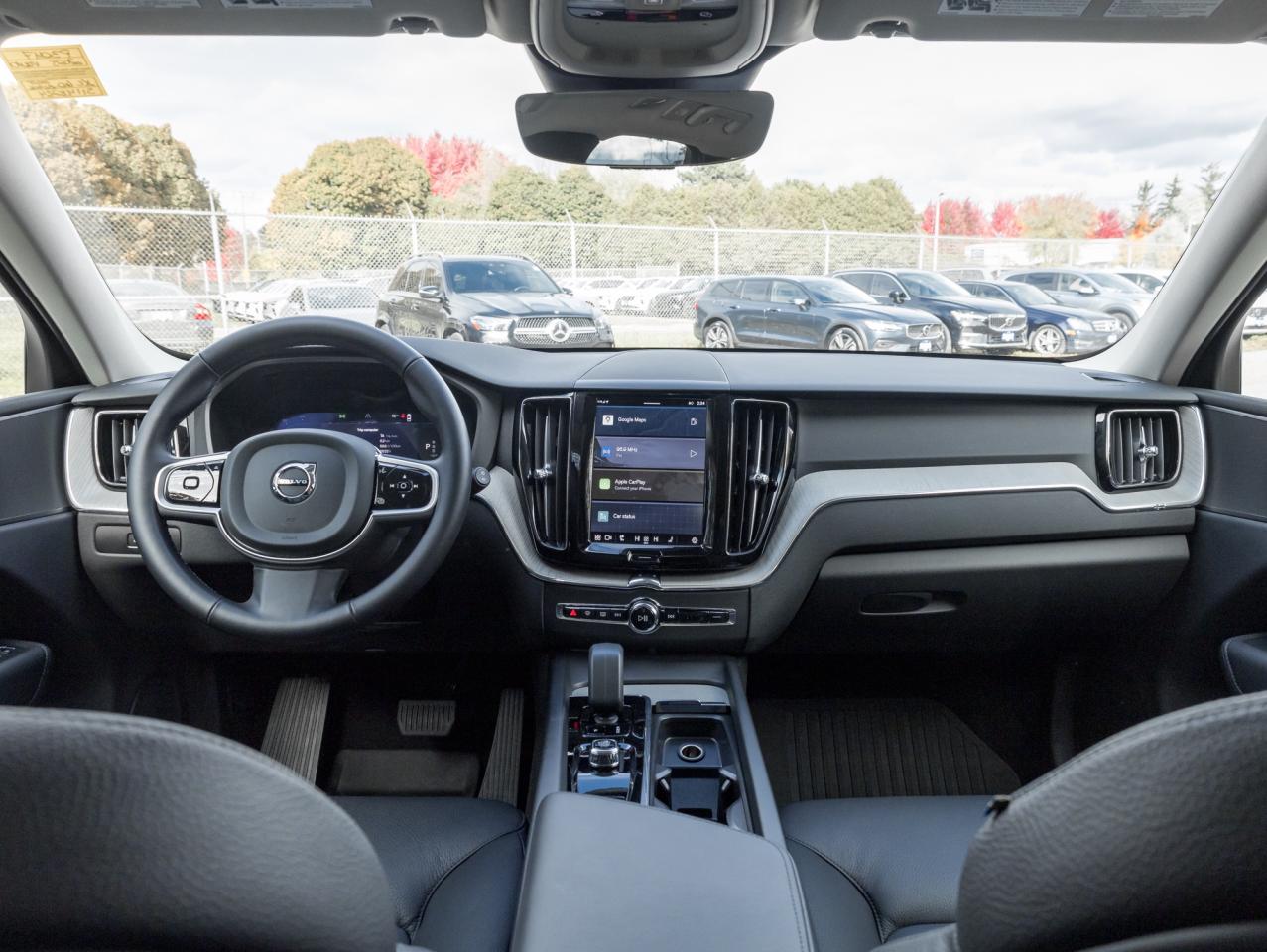 2025 Volvo XC60 B5 AWD Plus Dark Theme  20" ALLOY WHEELS  CPO Photo