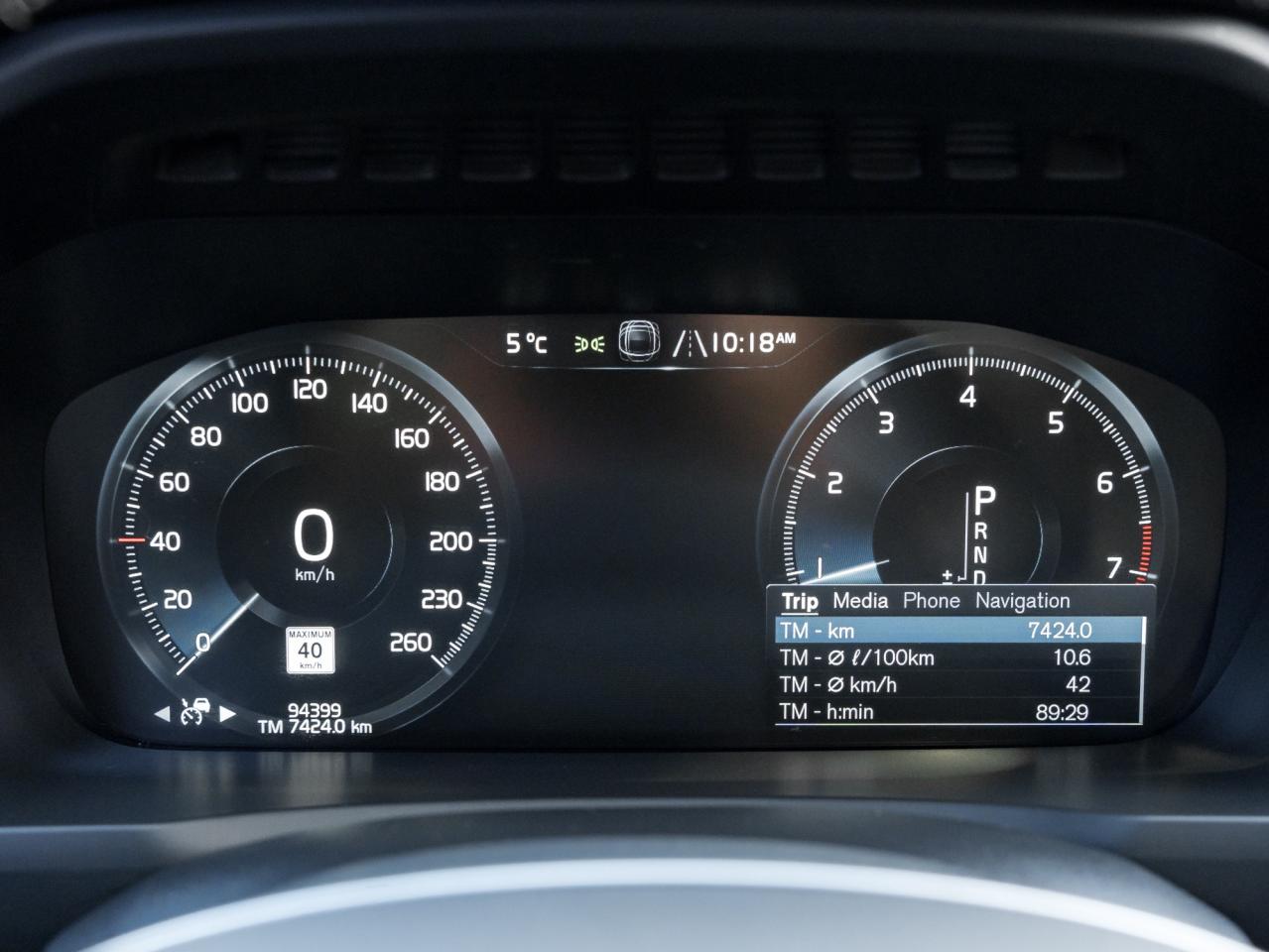 2021 Volvo XC90 T6 AWD R-Design 7-Seater-AIR SUSPENSION  22"WHEEL Photo