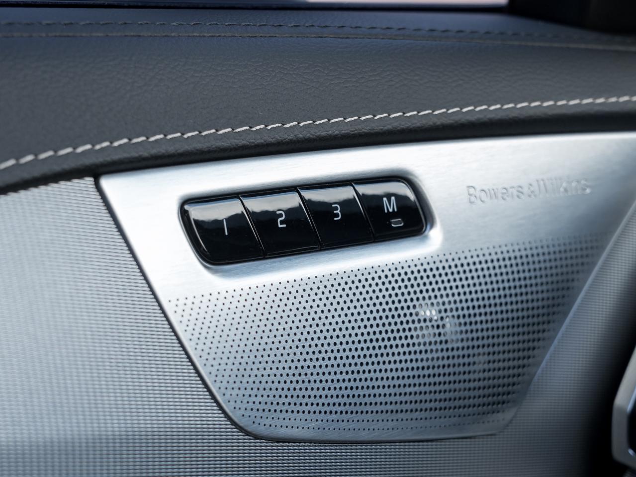 2021 Volvo XC90 T6 AWD R-Design 7-Seater-AIR SUSPENSION  22"WHEEL Photo