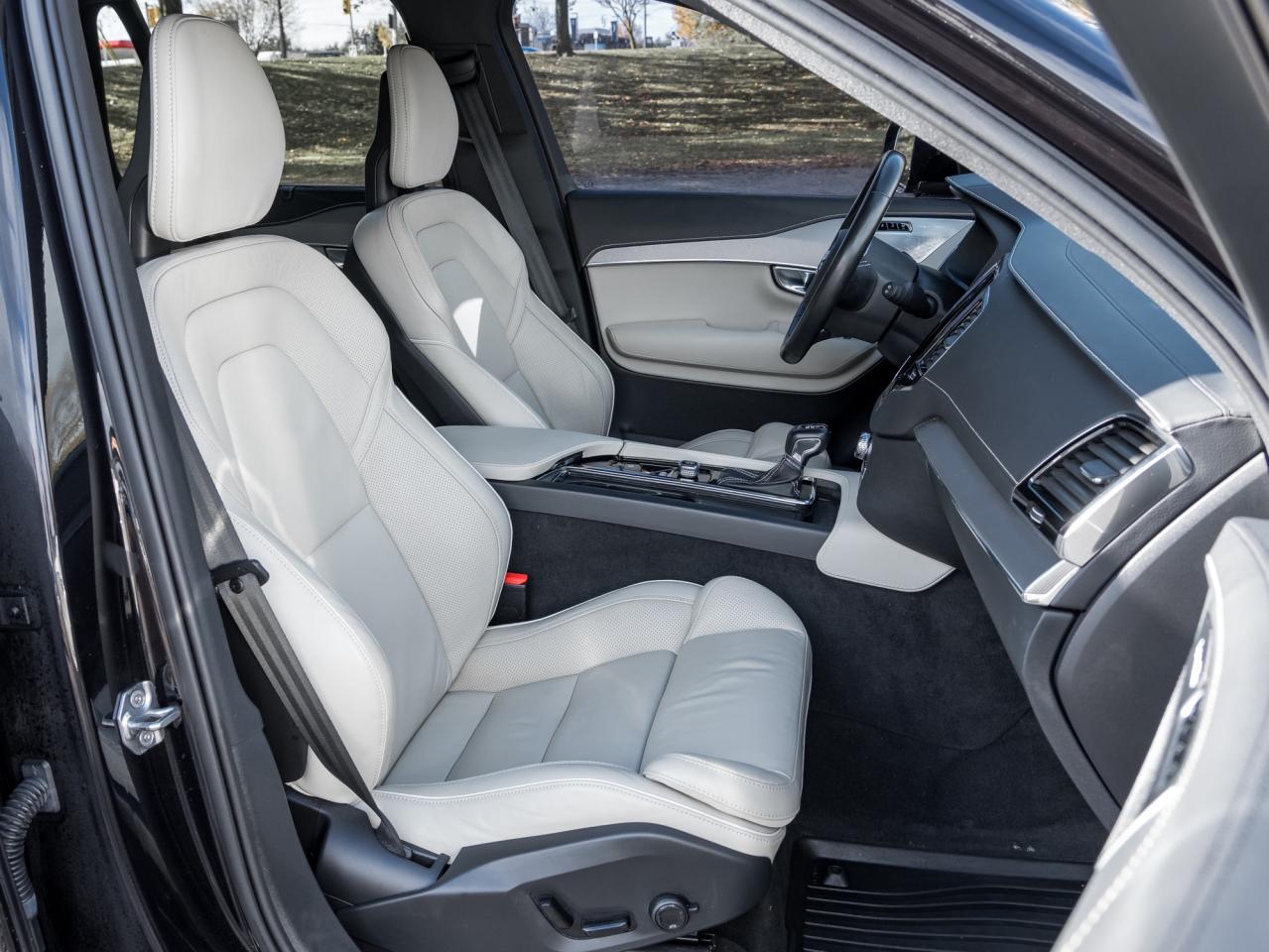 2021 Volvo XC90 T6 AWD R-Design 7-Seater-AIR SUSPENSION  22"WHEEL Photo