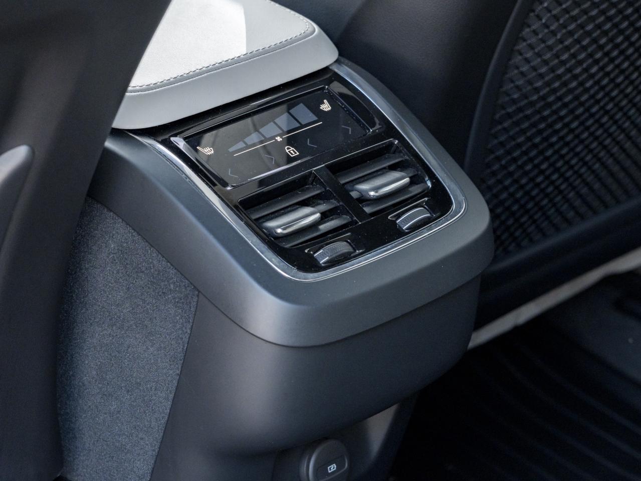 2021 Volvo XC90 T6 AWD R-Design 7-Seater-AIR SUSPENSION  22"WHEEL Photo