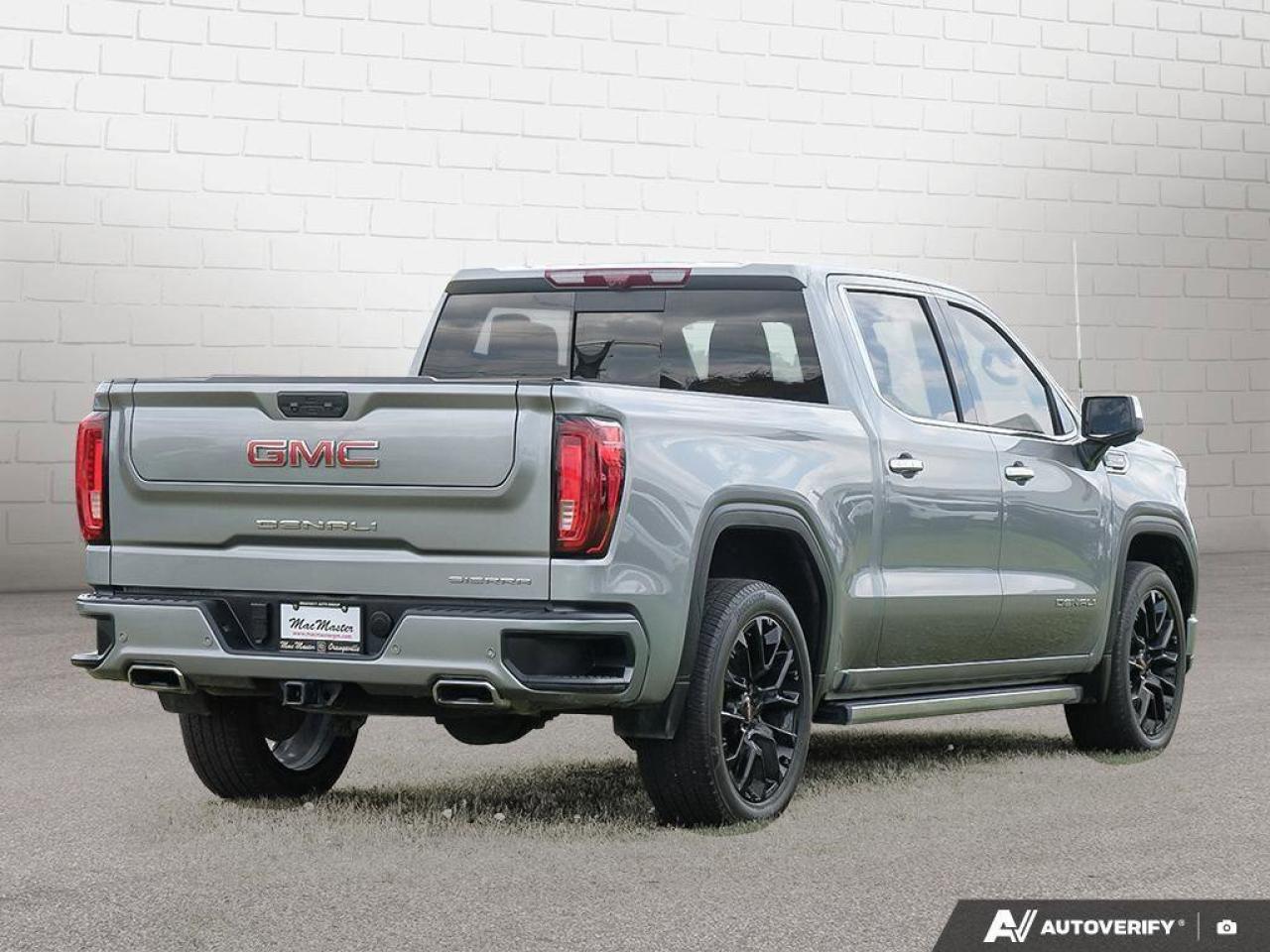 2023 GMC Sierra 1500 DenaliDENALI RESERVE, 5.3L, NAV, ROOF, LOADED, CLE Photo4