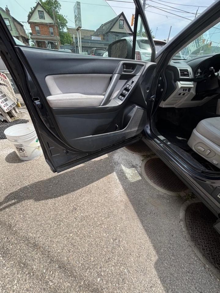 2014 Subaru Forester 5dr Wgn Auto 2.5i Photo