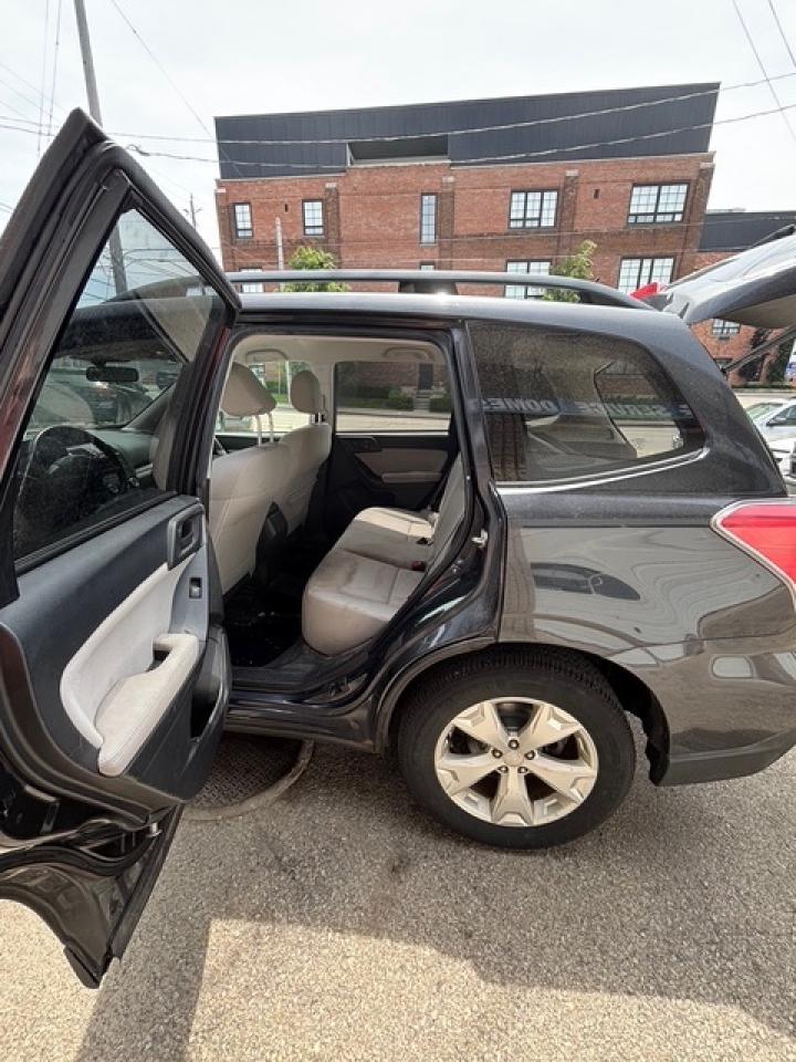 2014 Subaru Forester 5dr Wgn Auto 2.5i Photo