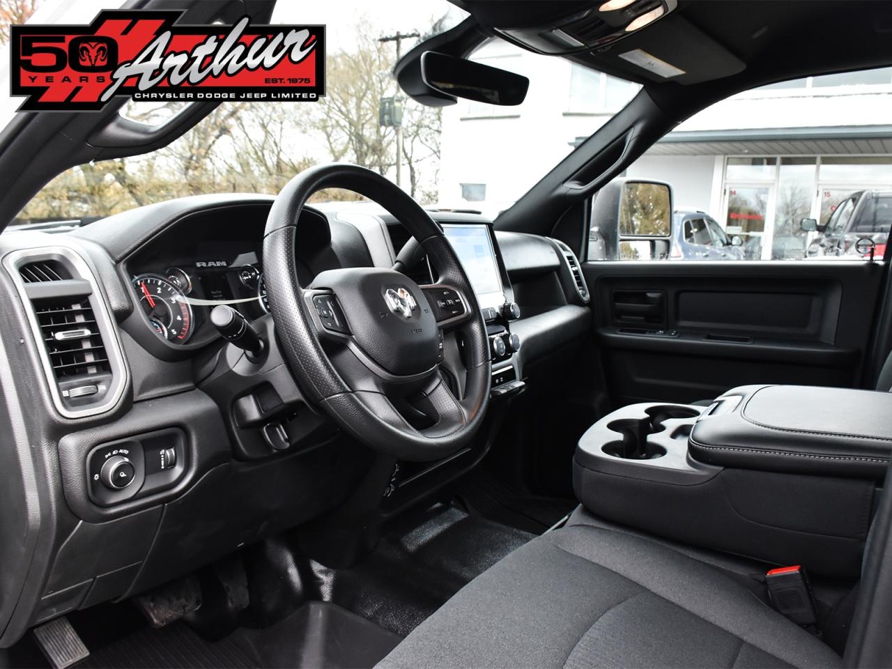 2024 RAM 2500 TRADESMAN CREW CAB 4X4 8FT BOX Photo