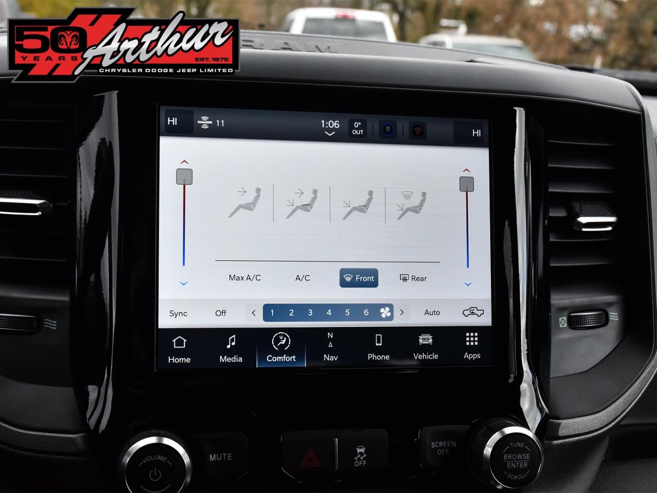 2024 RAM 2500 TRADESMAN CREW CAB 4X4 8FT BOX Photo