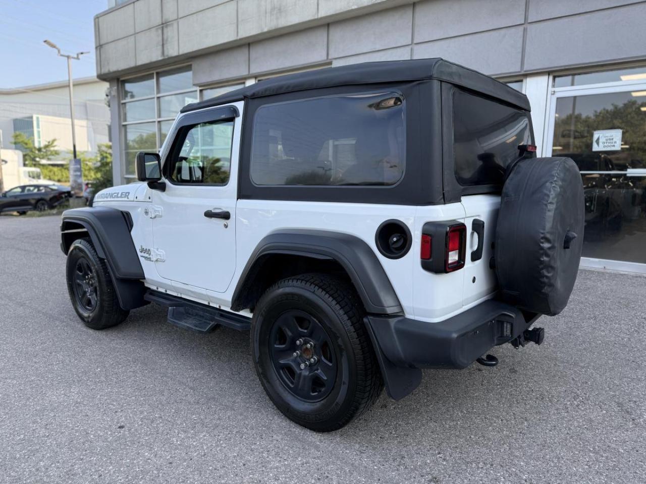 2020 Jeep Wrangler Sport 4X4 Photo4