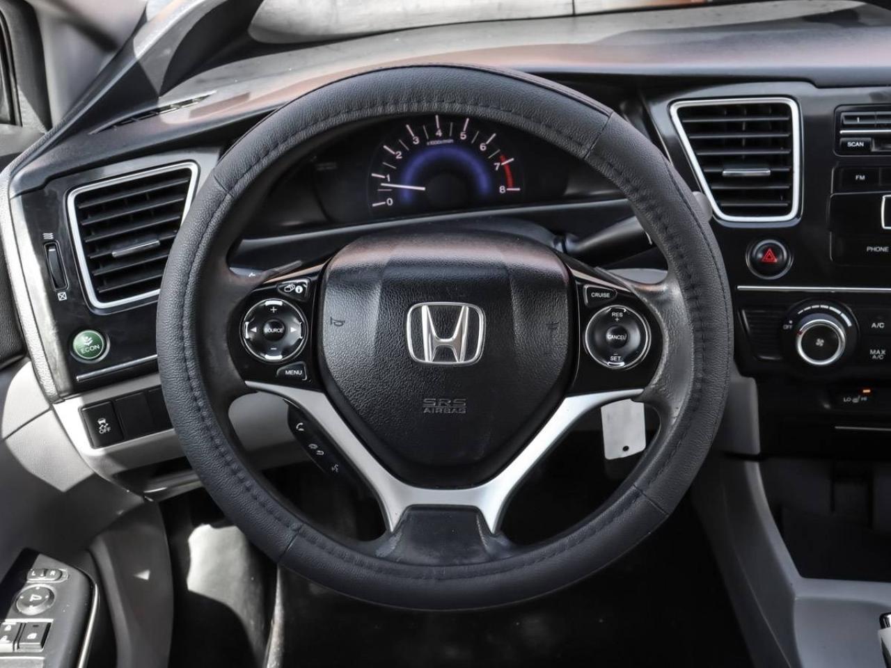 2013 Honda Civic 4dr Man LX Photo