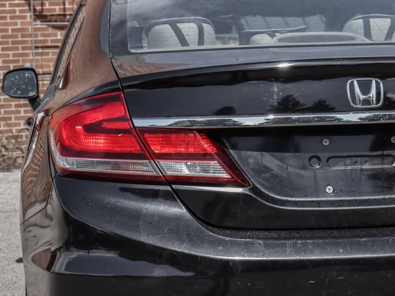 2013 Honda Civic 4dr Man LX Photo