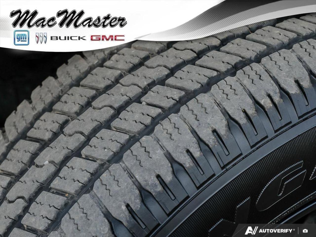 2023 RAM 1500 Classic WarlockWARLOCK, CREW, 4X4, V6, NAV, HTD CLOTH, GOO Photo