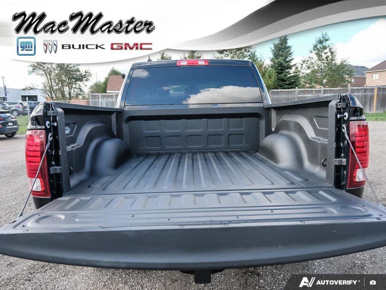 2023 RAM 1500 Classic WarlockWARLOCK, CREW, 4X4, V6, NAV, HTD CLOTH, GOO Photo