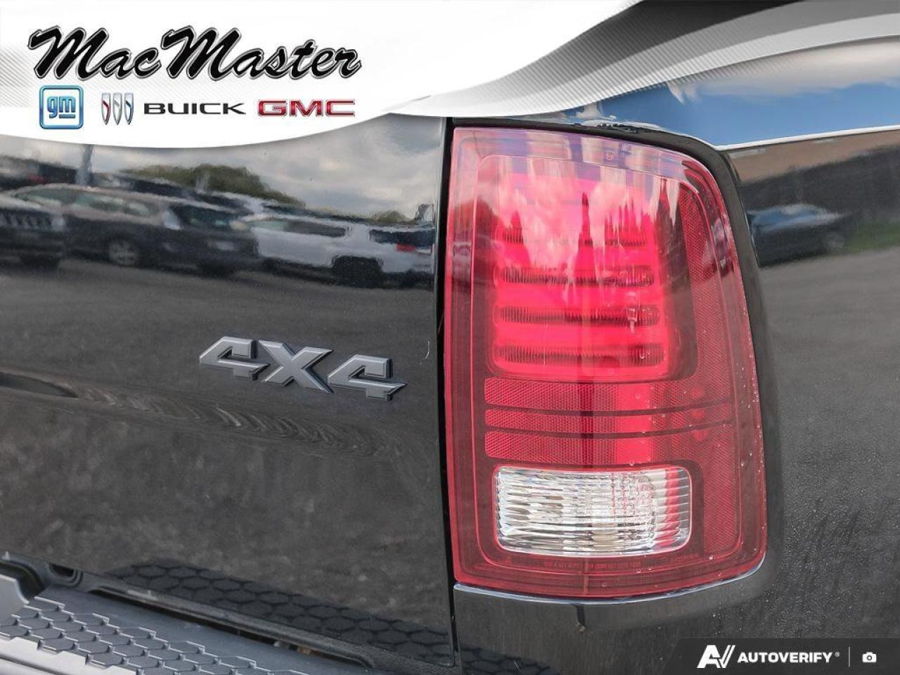 2023 RAM 1500 Classic WarlockWARLOCK, CREW, 4X4, V6, NAV, HTD CLOTH, GOO Photo