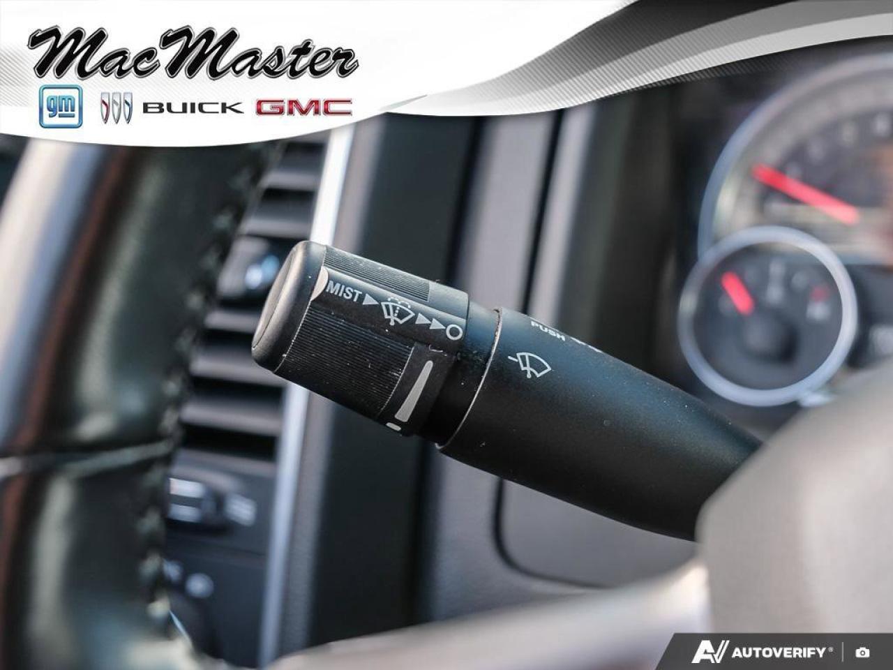 2023 RAM 1500 Classic WarlockWARLOCK, CREW, 4X4, V6, NAV, HTD CLOTH, GOO Photo