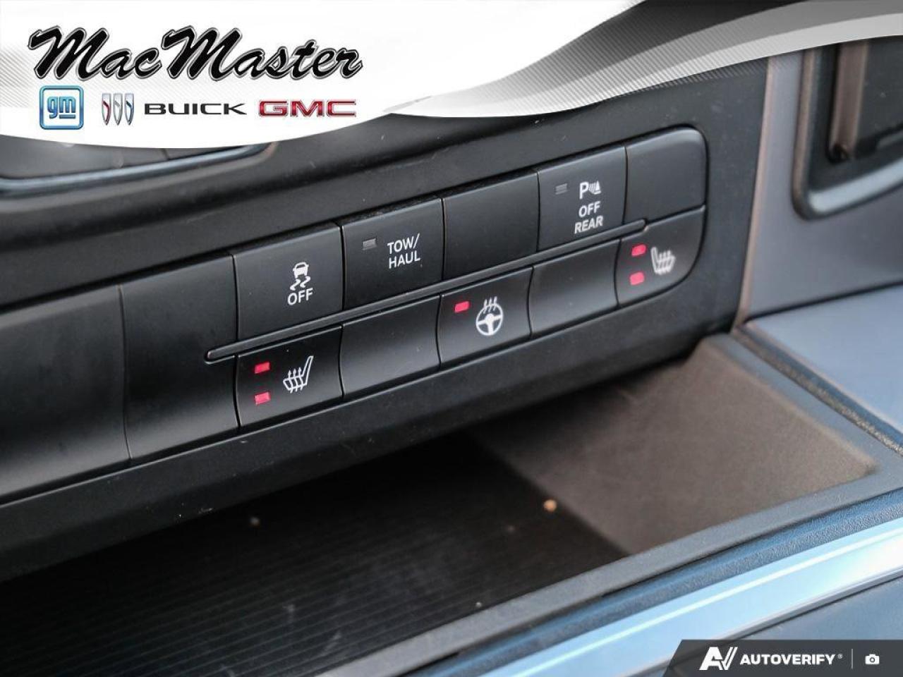 2023 RAM 1500 Classic WarlockWARLOCK, CREW, 4X4, V6, NAV, HTD CLOTH, GOO Photo