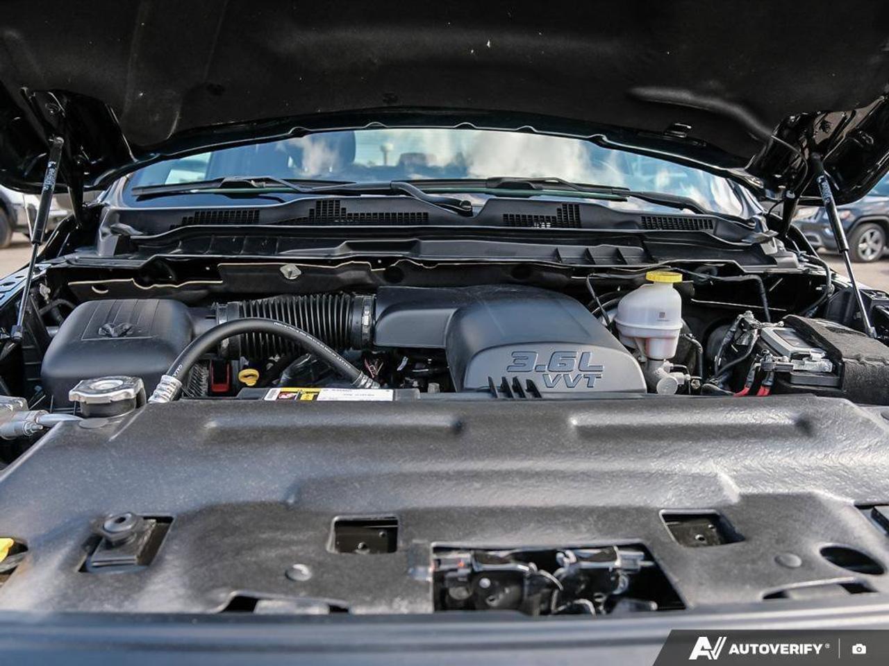 2023 RAM 1500 Classic WarlockWARLOCK, CREW, 4X4, V6, NAV, HTD CLOTH, GOO Photo