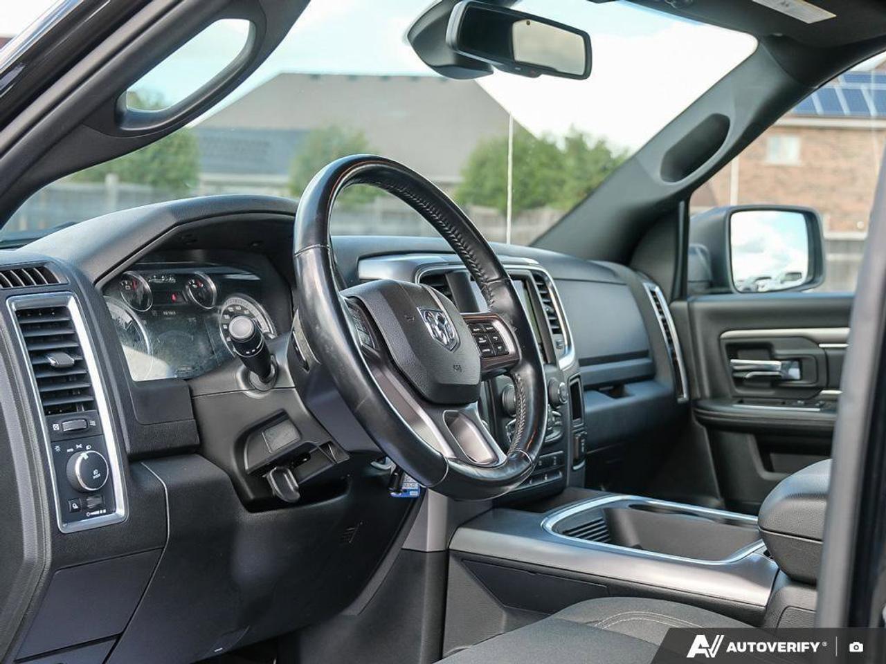 2023 RAM 1500 Classic WarlockWARLOCK, CREW, 4X4, V6, NAV, HTD CLOTH, GOO Photo