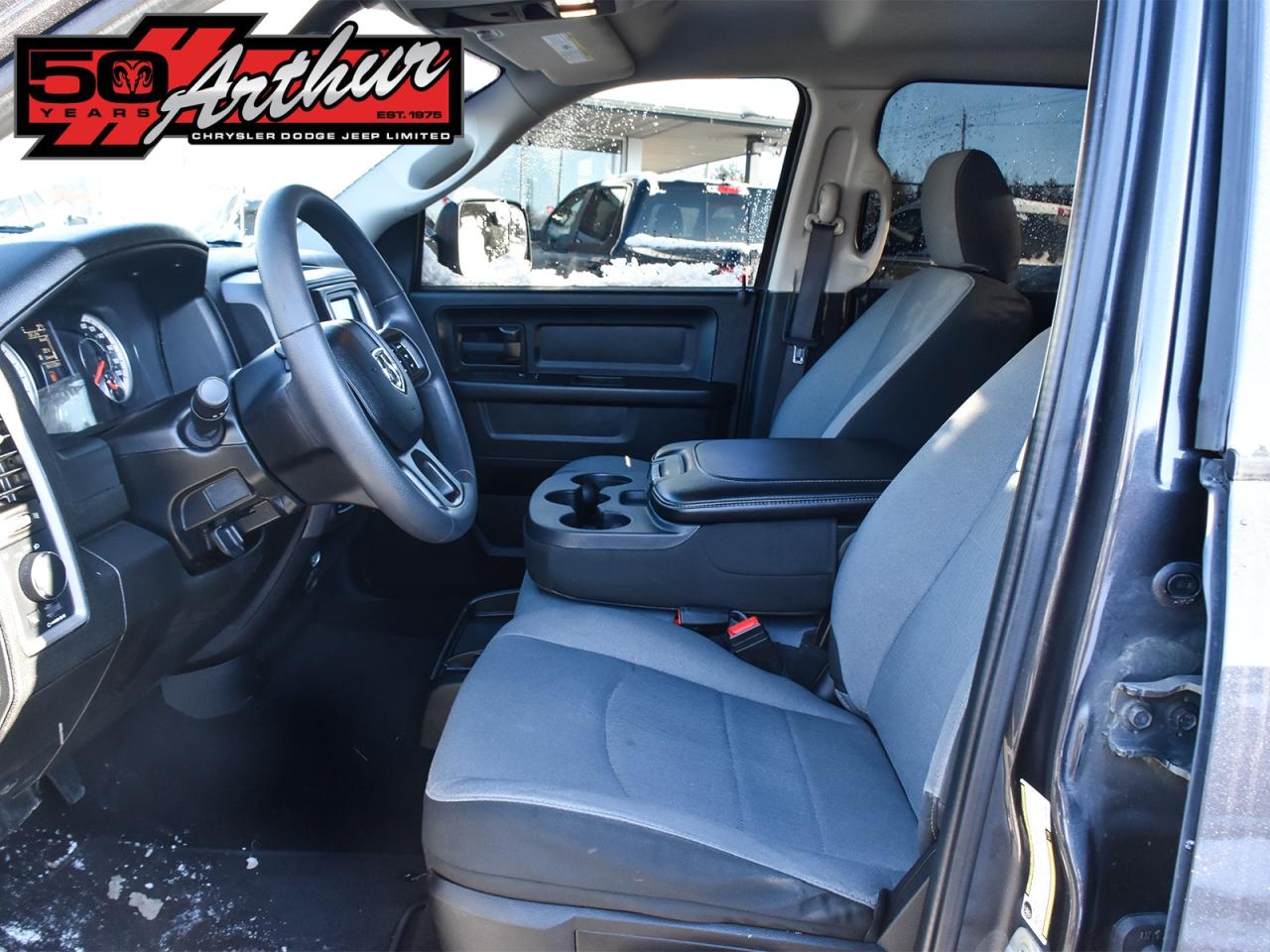 2023 RAM 1500 Classic TRADESMAN CREW 4X4 HEMI Photo