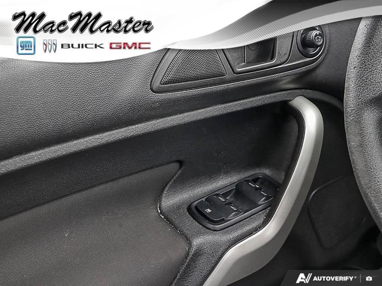 2013 Ford Fiesta SE1.6L, 4-CYLINDER, AUTOMATIC, HATCHBACK, SUNROOF, Photo