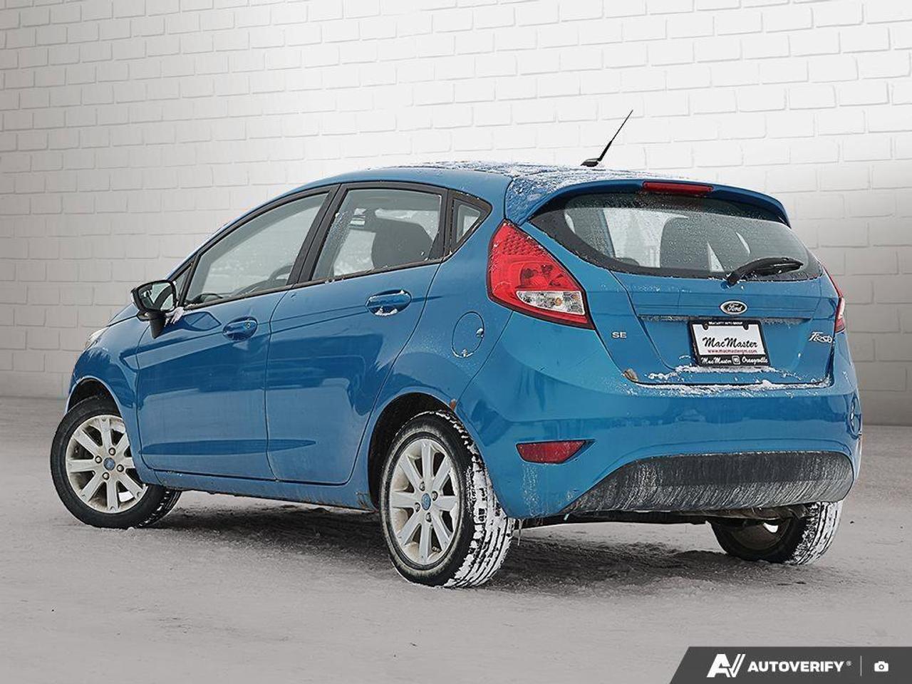 2013 Ford Fiesta SE1.6L, 4-CYLINDER, AUTOMATIC, HATCHBACK, SUNROOF, Photo2