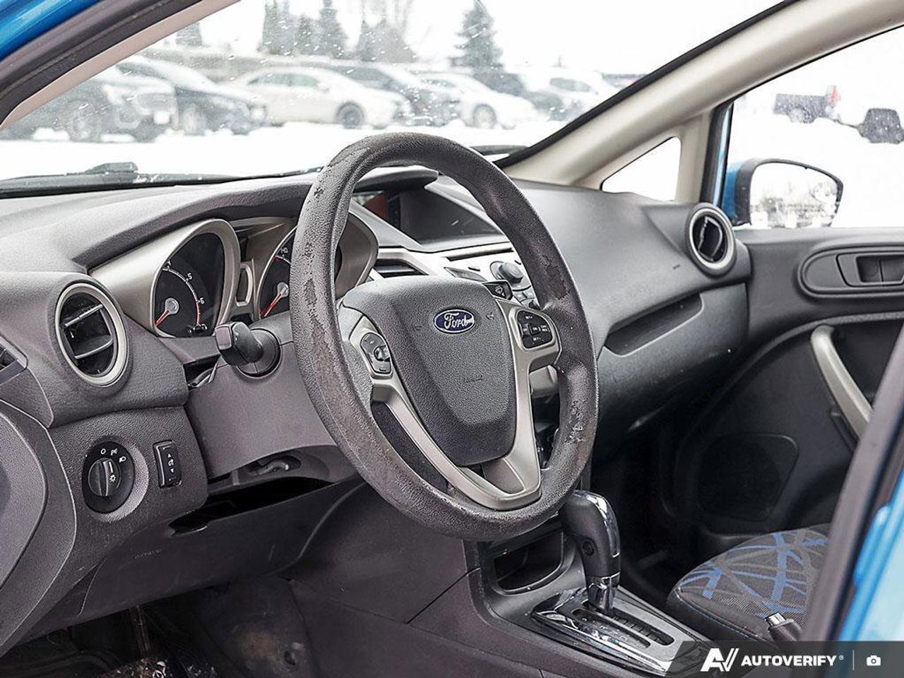 2013 Ford Fiesta SE1.6L, 4-CYLINDER, AUTOMATIC, HATCHBACK, SUNROOF, Photo