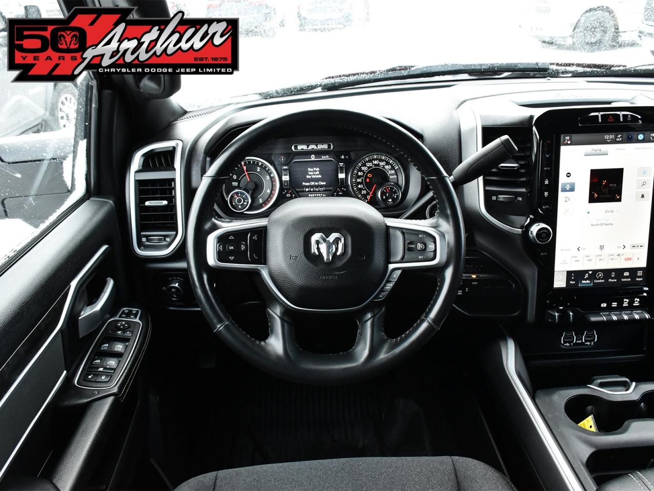 2024 RAM 2500 BIG HORN CREW CAB 4X4 SPORT Photo