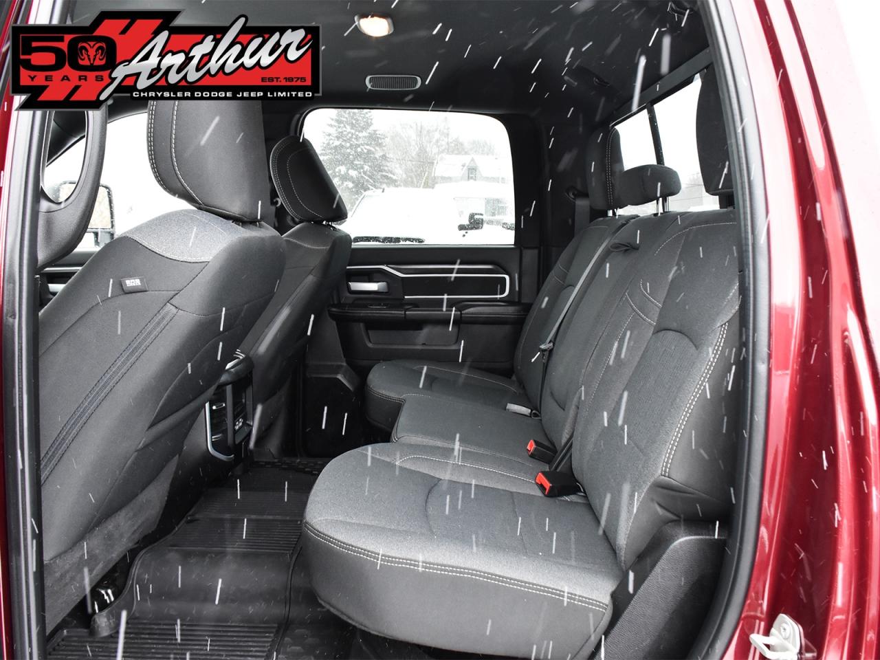 2024 RAM 2500 BIG HORN CREW CAB 4X4 SPORT Photo