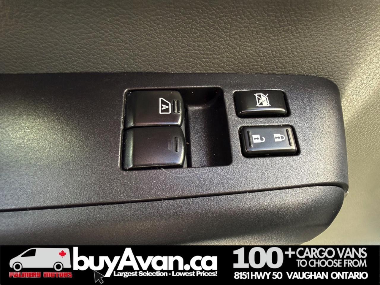 2018 Nissan NV200 Compact Cargo NV2500 Low Roof V8 Photo