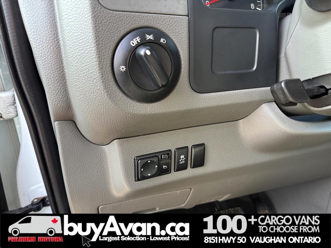 2018 Nissan NV200 Compact Cargo NV2500 Low Roof V8 Photo