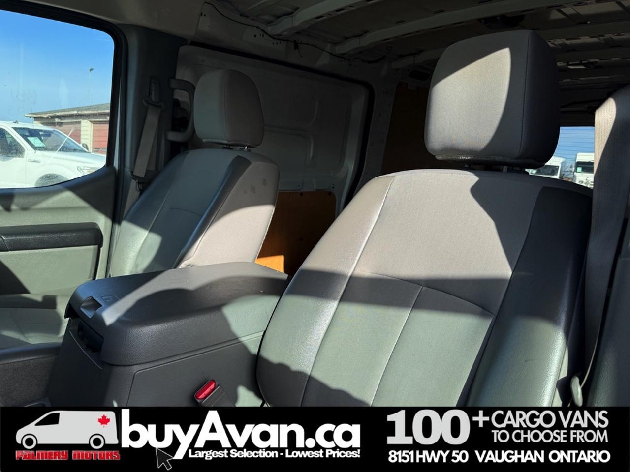 2018 Nissan NV200 Compact Cargo NV2500 Low Roof V8 Photo