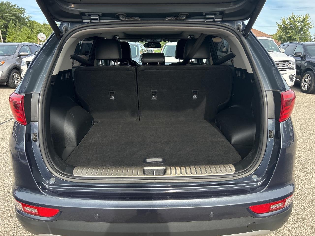 2017 Kia Sportage SX, SUNROOF, NAV, LEATHER, BACKUP CAMERA! Photo