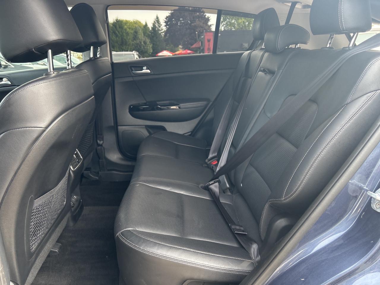 2017 Kia Sportage SX, SUNROOF, NAV, LEATHER, BACKUP CAMERA! Photo