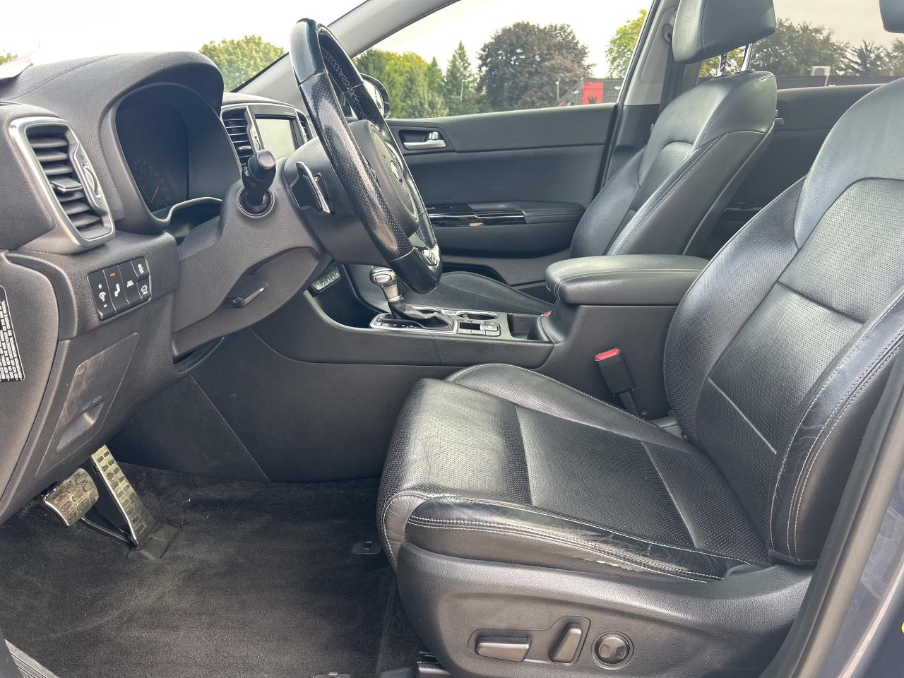 2017 Kia Sportage SX, SUNROOF, NAV, LEATHER, BACKUP CAMERA! Photo