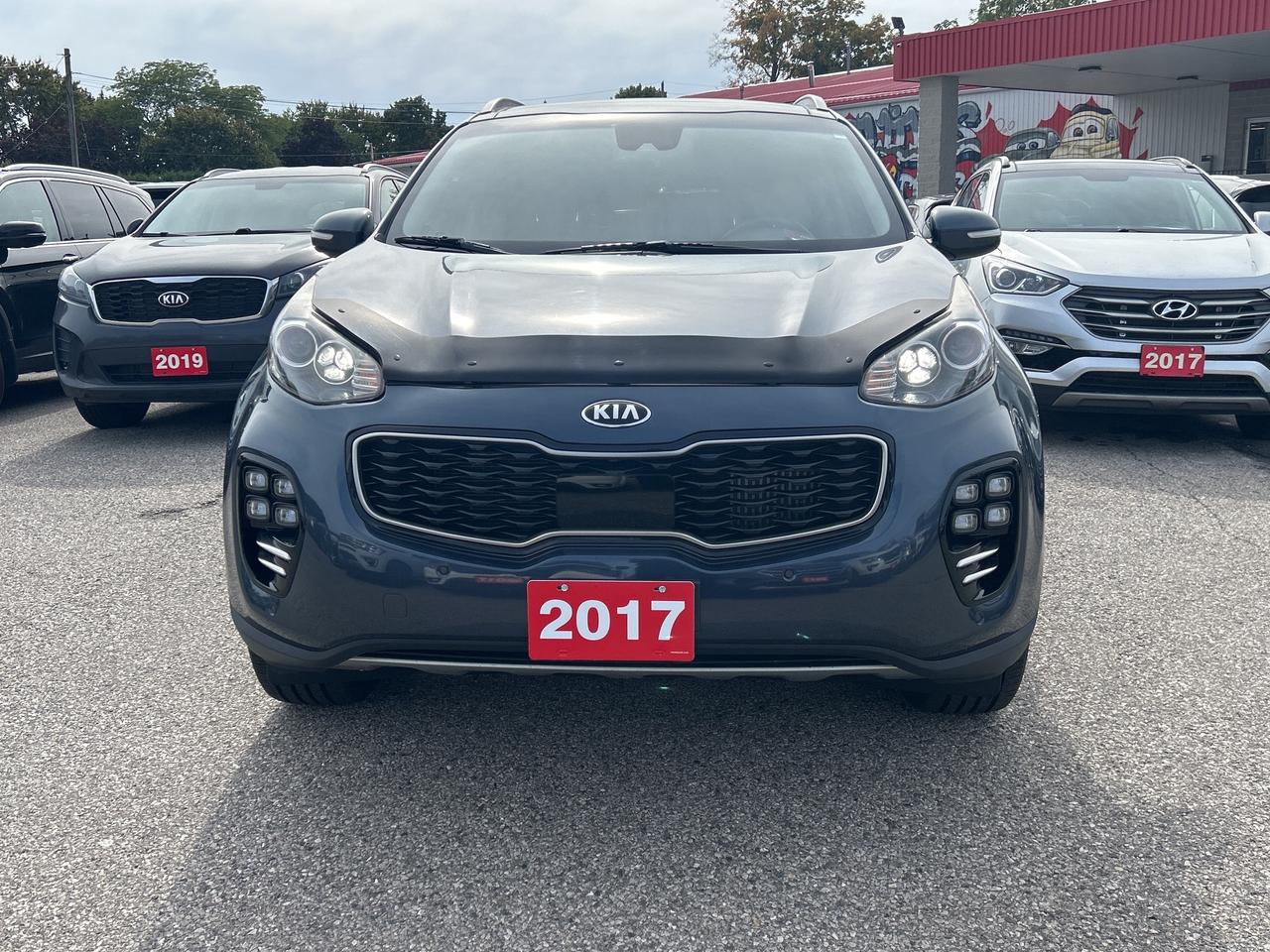 2017 Kia Sportage SX, SUNROOF, NAV, LEATHER, BACKUP CAMERA! Photo