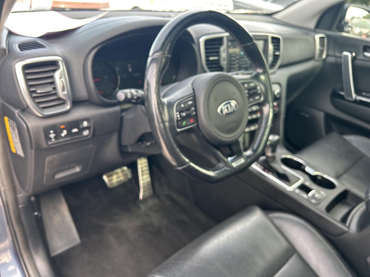2017 Kia Sportage SX, SUNROOF, NAV, LEATHER, BACKUP CAMERA! Photo