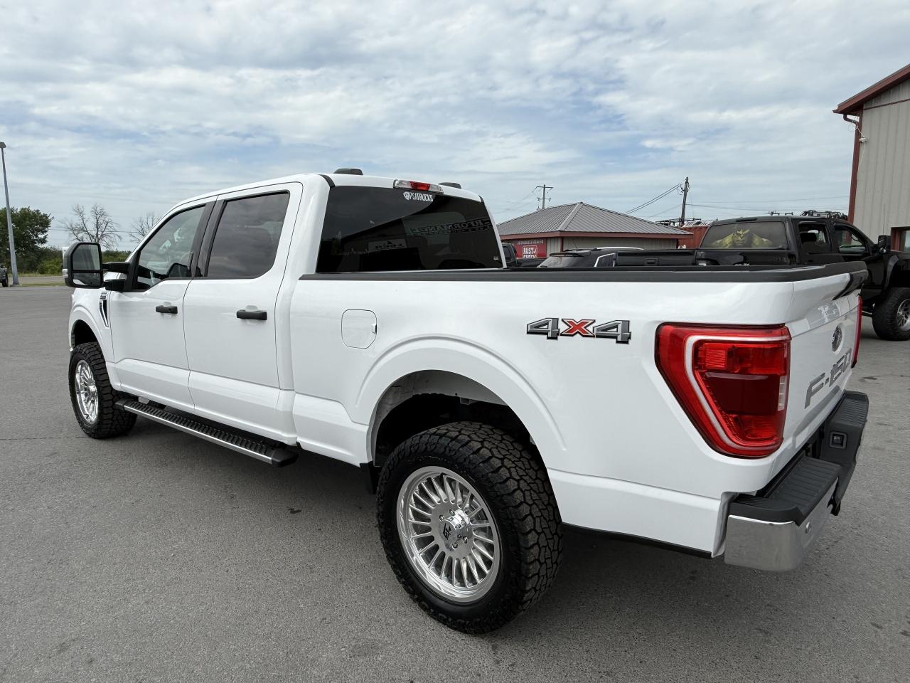 2021 Ford F-150 XLT 4WD SuperCrew 6.5' Box Photo4