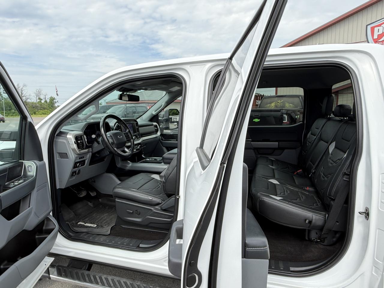 2021 Ford F-150 XLT 4WD SuperCrew 6.5' Box Photo