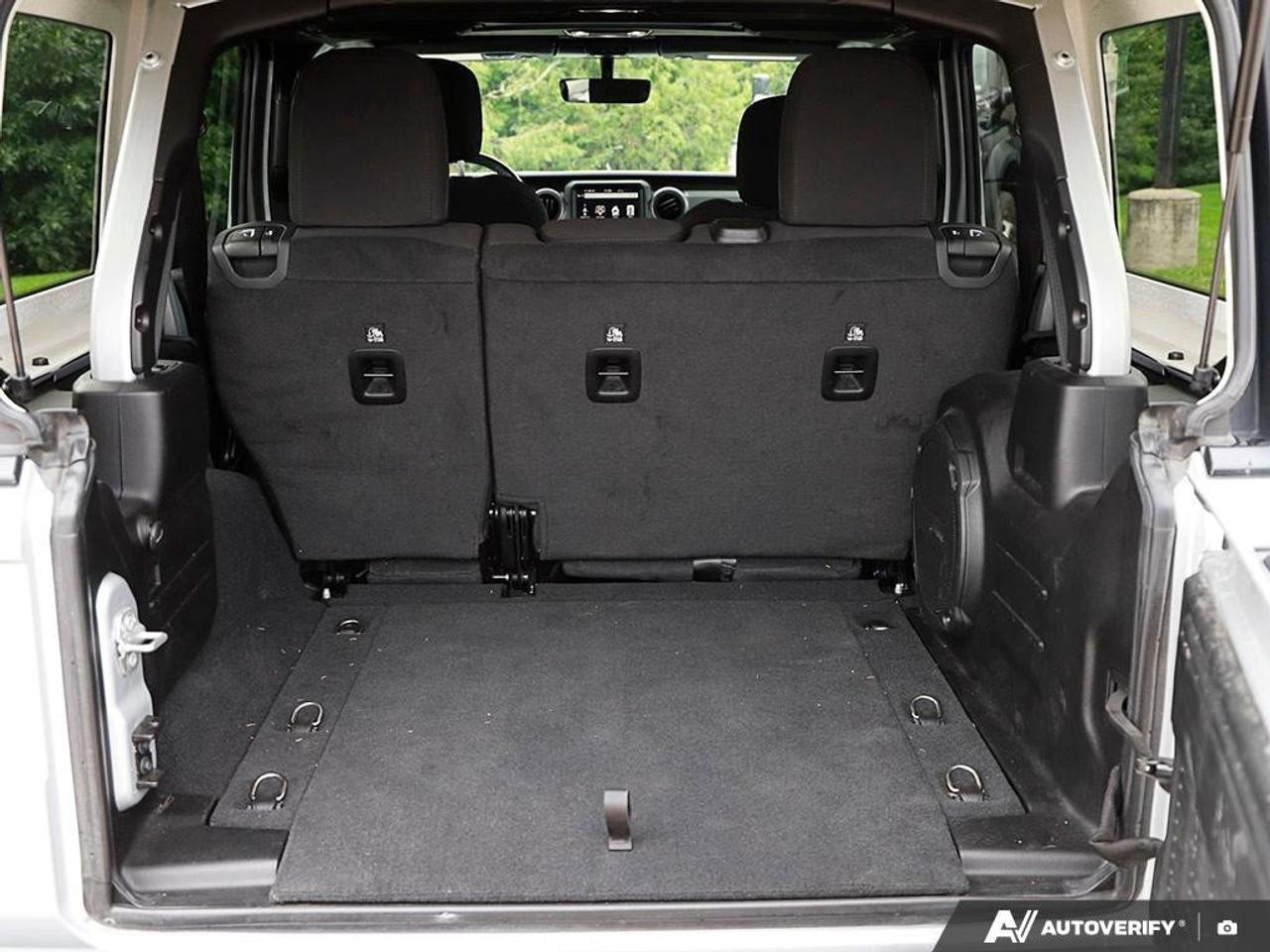 2023 Jeep Wrangler WillysACCIDENT-FREE, ALPINE AUDIO, 2.0L TURBO, NAV Photo