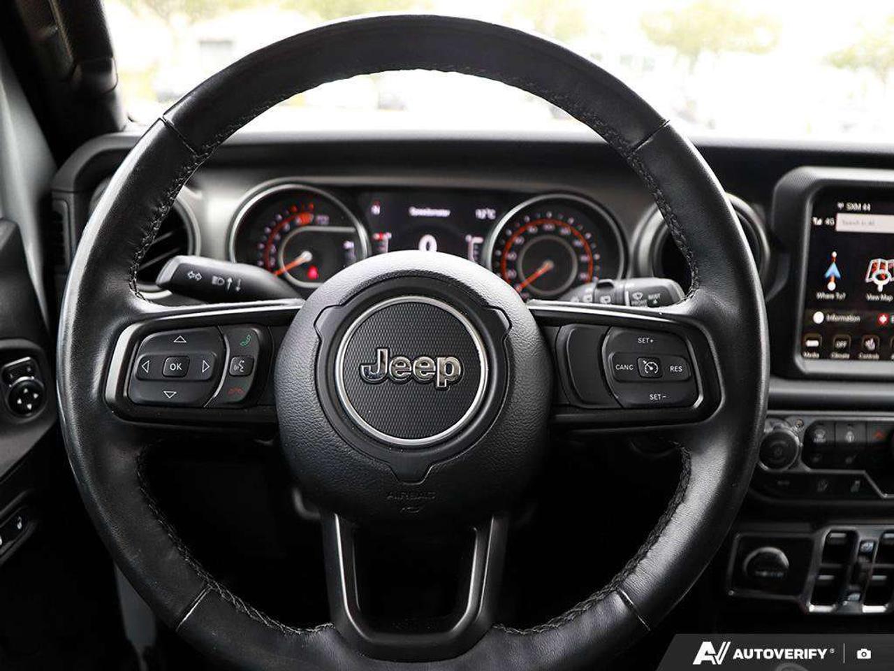2023 Jeep Wrangler ACCIDENT-FREE, ALPINE AUDIO, 2.0L TURBO, NAV Photo