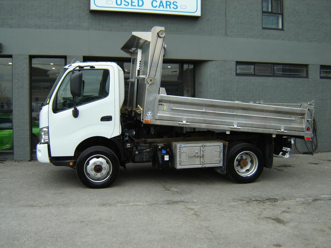 2018 Hino 195 !!! ALUMINUM DUMP BODY !!!! SOLD Photo