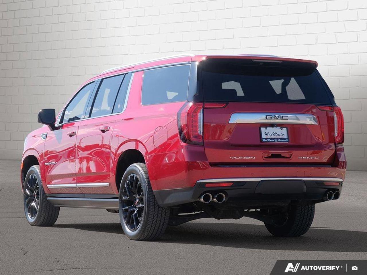 2023 GMC Yukon XL DenaliDENALI, 6.2L, NAV, ROOF, REAR ENTERTAINMENT, Photo